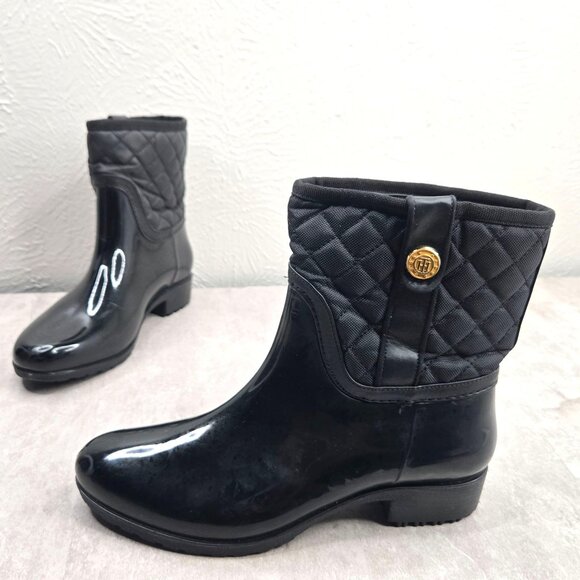 Tommy Hilfiger Rain Boots Black Quilted Outdoor Rubber Winter Ankle Booties Sz 8 - Picture 1 of 12